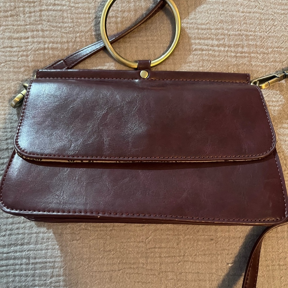 Aria Ring-Handle Crossbody Bag in Burgundy